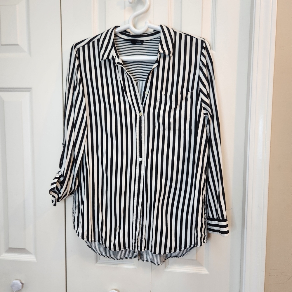 Jane and Delancey Black and White Striped Button Down Shirt
